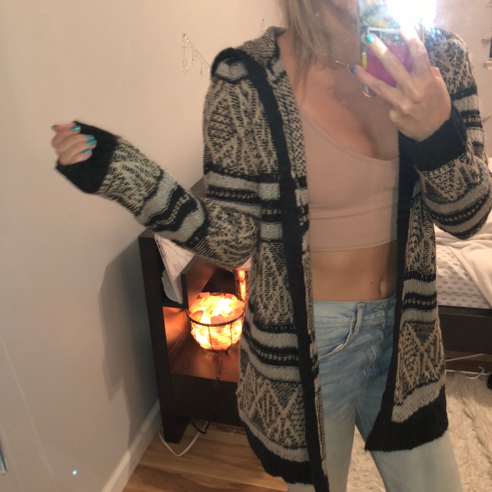 hooded cardigan beachy vibe, soft and comfy